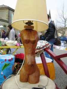 grane lampe bois femme