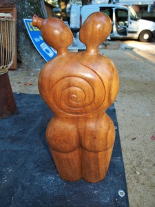 thueyts,brocante,ardeche,vals,yin,yang,sculpture,bois,tek,janiforme,art,africain,trois,volta (9)