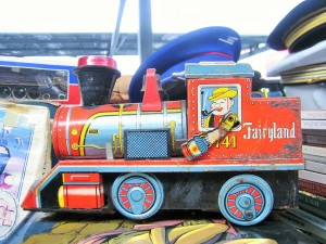 geant,casino,montelimar,puces,vide,grenier,jouet,tole,fer,ancienmecanique,,joustra,train,locomotive,remontoir,clef,manuel (11)