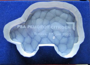 psa,peugeot,citroen,slovanie,trvana,juin,2003,illo,patrik,sculpture,verre,cristal,usine (26)