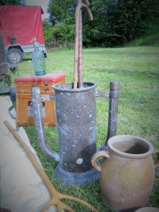 begude,mezenc,drome,vide-grenier,mai,outil,ancien,jouet,cheval (11)