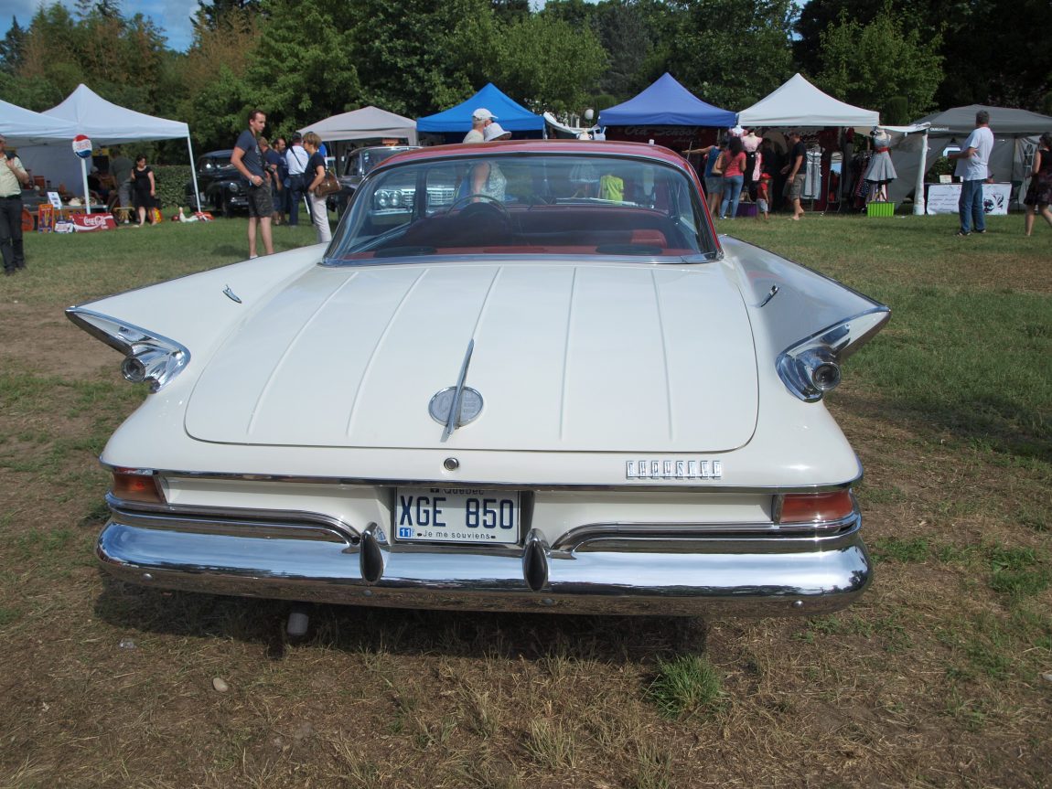 domaine,cros,auzon,vogue,ardeche,vintage,voiture,ancienne,chrisler,1954,1957,1960,quebec,dunlop,plaque,emaillee,scooter,vespa,buick,windsor,,ford, ( (7)