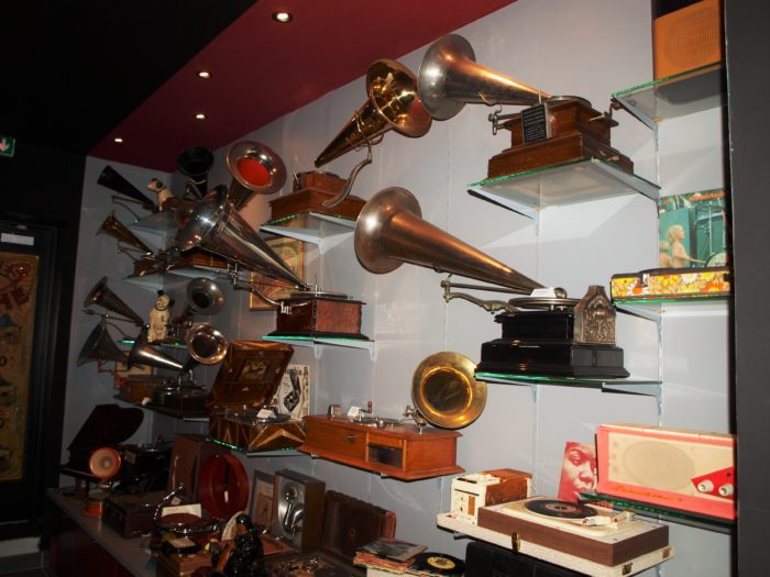 phonographe_gramophone_colombia_pathé_cylindre_pavillon_aiguille_disque_paris_muse_museum-