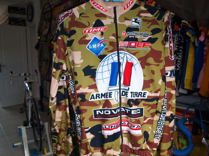 maillot_cycliste_velo_equipe_team_armee_terre_coureur_militaire_professionnel.