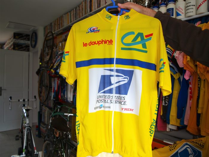 maillot_cycliste_velo_equipe_team_jaune_tour_france_dauphine_lcl_lion