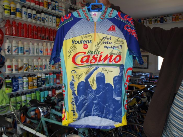 maillot_cycliste_velo_equipe_team_petit_casino_cafeteria_1996_ag2r