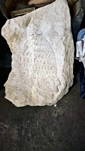 Vals-les-bains_ardeche_vide-greniers_piece_collection_deco_vintage_ancienne_pierre_ruoms_sculpture_sculpteur_relief.