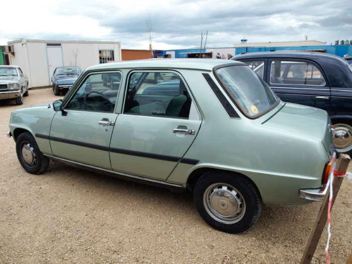 fasa_renault_7_renault-5_siete_espagne_regie-renault_cleon-fonte_renault-7_voiture_ancienne_collection_passion_automobile