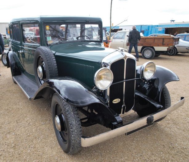 renault_1933_Type-KZ-9_-Vivaquatre_taxi_G7_voiture_collection_ancienne_vivaquatre_kz9_club_amateurs_anciennes_renault_lyonnais