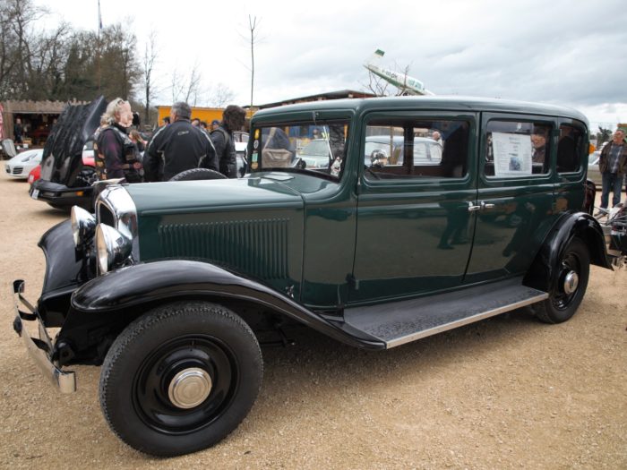 renault_1933_Type-KZ-9_-Vivaquatre_taxi_G7_voiture_collection_ancienne_vivaquatre_kz9_club_amateurs_anciennes_renault_lyonnais