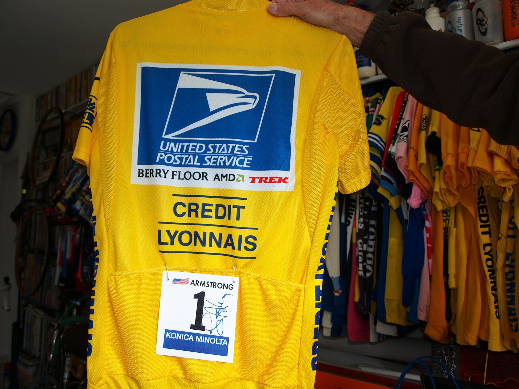 le coq sportif Maillot Jaune Le Tour de France en laine de