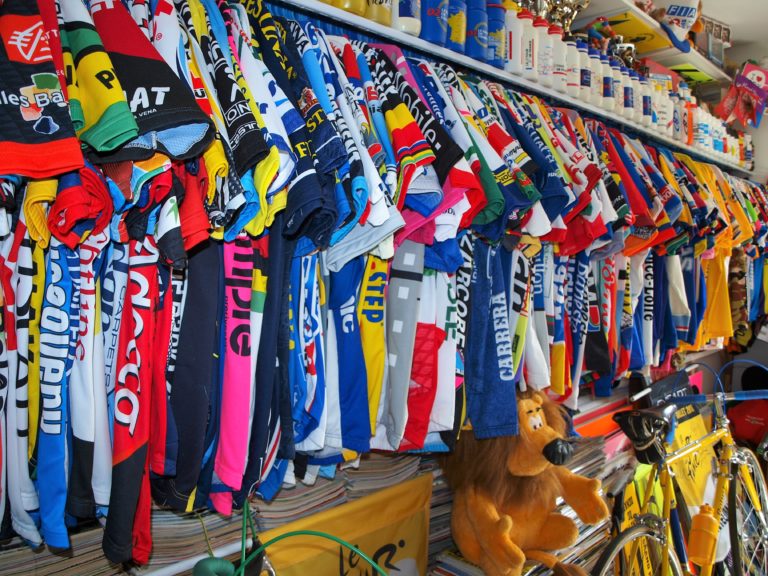 MAILLOT CYCLISTE VELO MARTINAGE SERENA TAILLE M/3 TBE