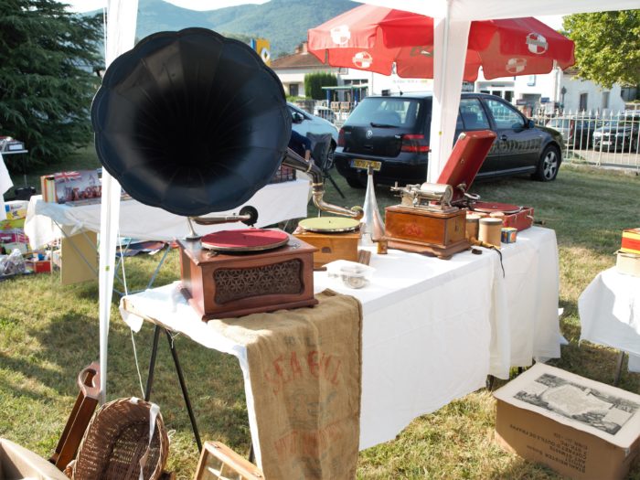 vide-greniers-juillet_begude_mazenc_outils_ancien_bondonniere_vrille_-filiere-bois_taraud_boite_recaler