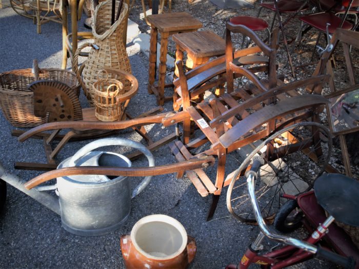 vide-greniers_marsanne_drome_jouet_tracteur_charrette_enfant