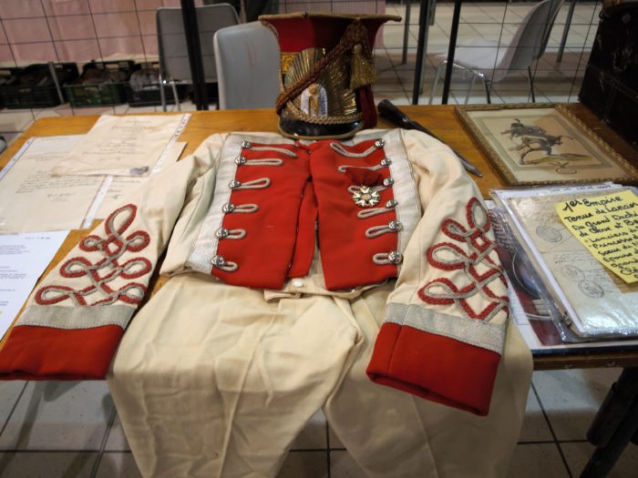 uniforme_militaire_waffenrock_prusse_Gordon-Highlanders_Cameron-Highlanders_tenue-us_comander_lancier_empire_napoleon_troupe_marine_parachutiste_indochine_veste_officier-us_grenadier