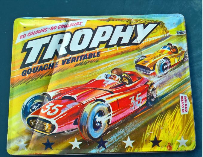 boite_metal_fer_gouache_voiture_course_vintage_serigaphie_peinture_couleur_aquarelle_1960